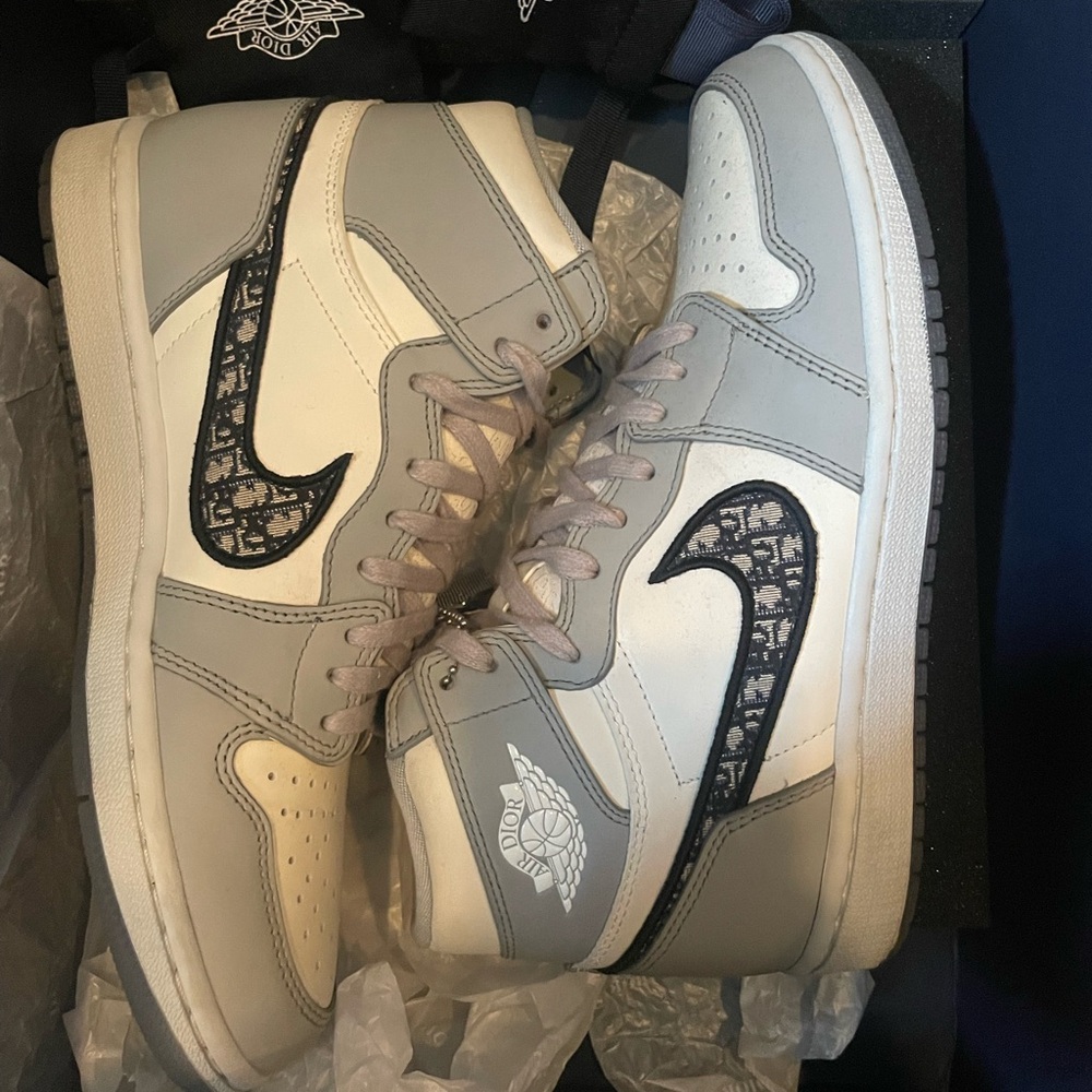 Dior x Air Jordan 1 High
